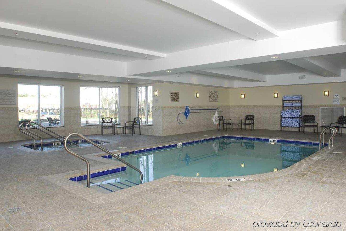 Hilton Garden Inn Hampton Coliseum Central Facilities photo