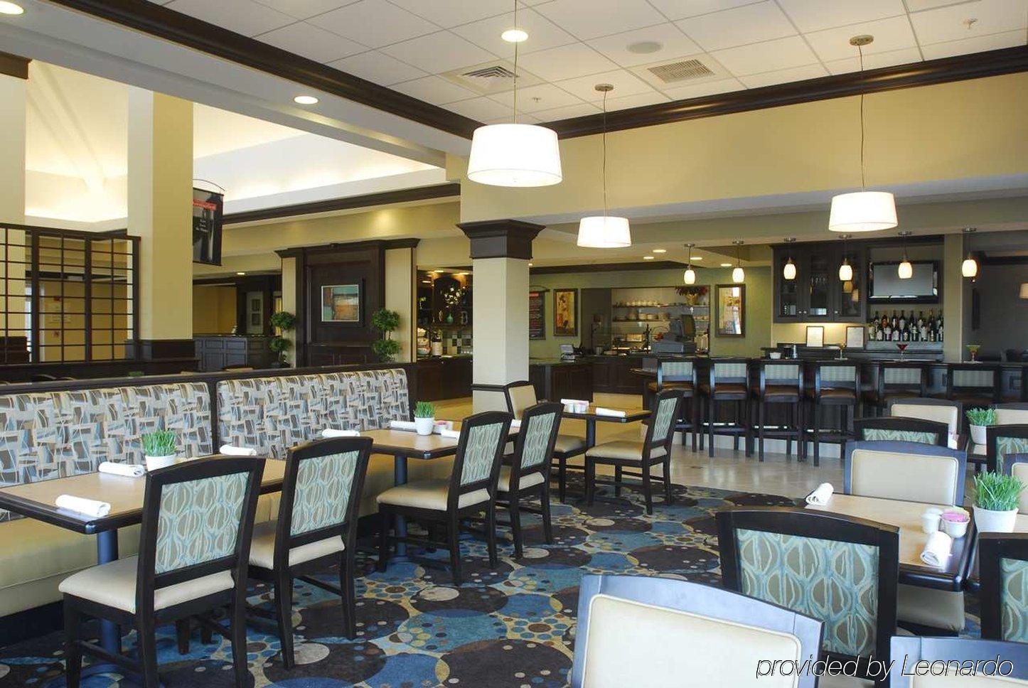 Hilton Garden Inn Hampton Coliseum Central Restaurant photo